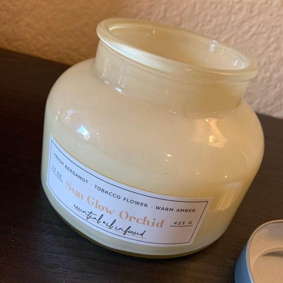Large sun glow orchid essential oil jar candle - Picture 7 of 9
